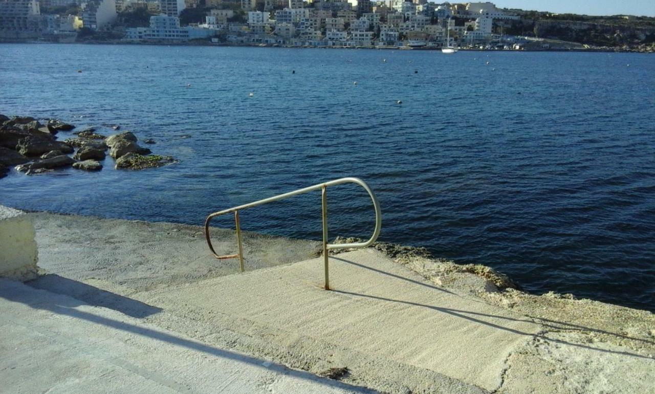 Harbour Lights Seafront 2 Bedroom Apartments With Panoramic Sea Views - By Getawaysmalta セント・ポールズ・ベイ エクステリア 写真